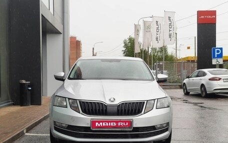 Skoda Octavia, 2018 год, 1 599 000 рублей, 2 фотография