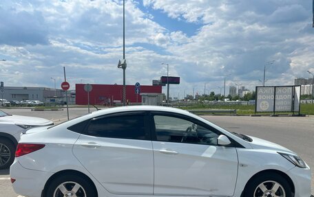 Hyundai Solaris II рестайлинг, 2013 год, 595 000 рублей, 3 фотография