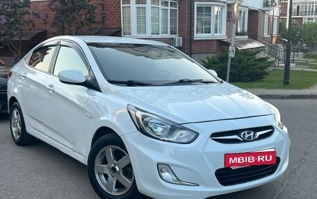 Hyundai Solaris II рестайлинг, 2013 год, 595 000 рублей, 2 фотография