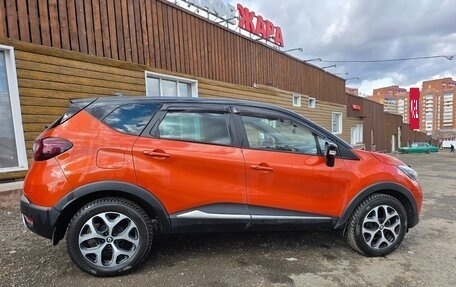 Renault Kaptur I рестайлинг, 2016 год, 1 000 000 рублей, 4 фотография