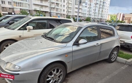 Alfa Romeo 147 I рестайлинг, 2003 год, 400 000 рублей, 3 фотография