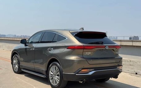 Toyota Harrier, 2021 год, 3 660 000 рублей, 3 фотография