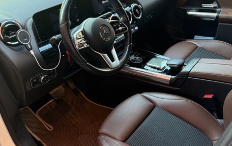 Mercedes-Benz B-Класс, 2019 год, 2 250 000 рублей, 7 фотография