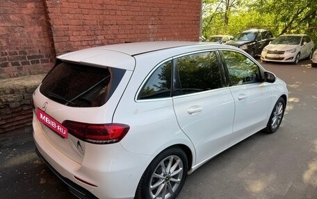 Mercedes-Benz B-Класс, 2019 год, 2 250 000 рублей, 5 фотография