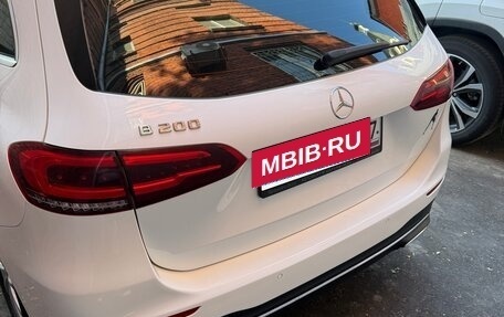 Mercedes-Benz B-Класс, 2019 год, 2 250 000 рублей, 6 фотография