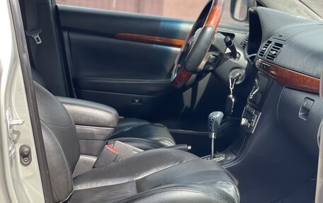 Toyota Avensis III рестайлинг, 2007 год, 1 120 000 рублей, 16 фотография