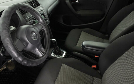 Volkswagen Polo VI (EU Market), 2010 год, 859 000 рублей, 7 фотография