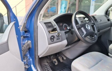 Volkswagen Transporter T5 рестайлинг, 2006 год, 1 450 000 рублей, 4 фотография