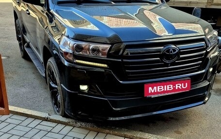 Toyota Land Cruiser 200, 2015 год, 7 000 000 рублей, 5 фотография