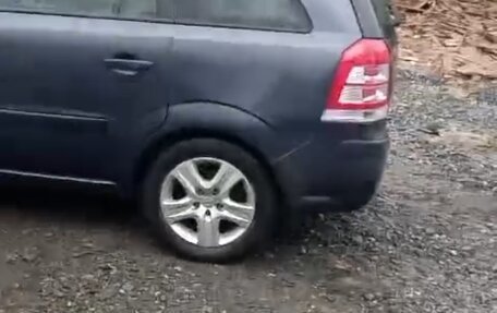 Opel Zafira B, 2008 год, 300 000 рублей, 3 фотография