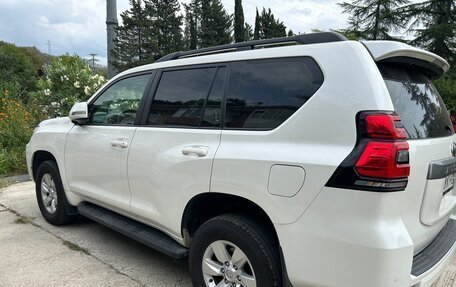Toyota Land Cruiser Prado 150 рестайлинг 2, 2019 год, 4 750 000 рублей, 2 фотография