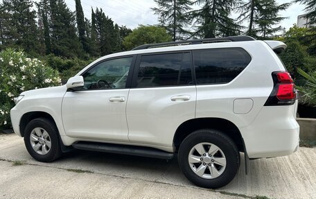 Toyota Land Cruiser Prado 150 рестайлинг 2, 2019 год, 4 750 000 рублей, 3 фотография