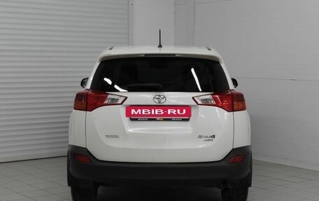 Toyota RAV4, 2013 год, 1 670 000 рублей, 6 фотография