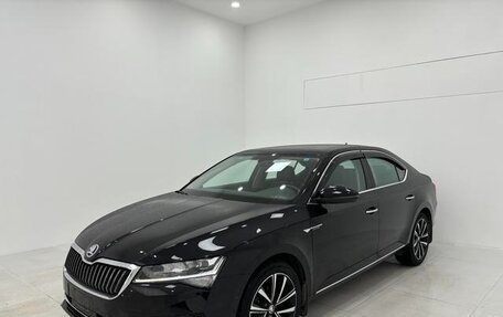 Skoda Superb III рестайлинг, 2021 год, 2 175 441 рублей, 3 фотография