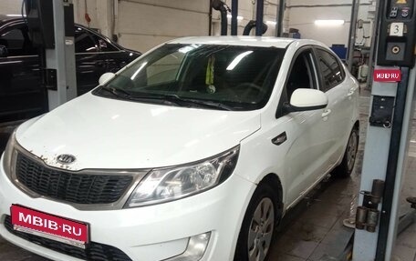KIA Rio III рестайлинг, 2012 год, 620 000 рублей, 1 фотография