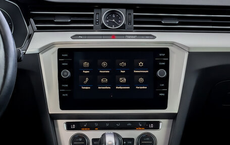 Volkswagen Passat B8 рестайлинг, 2017 год, 2 150 000 рублей, 15 фотография
