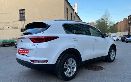 KIA Sportage IV рестайлинг, 2017 год, 2 100 000 рублей, 3 фотография