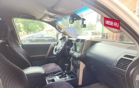 Toyota Land Cruiser Prado 150 рестайлинг 2, 2010 год, 2 500 000 рублей, 3 фотография
