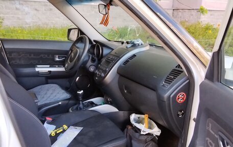 KIA Soul I рестайлинг, 2012 год, 700 000 рублей, 4 фотография