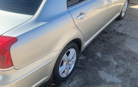 Toyota Avensis III рестайлинг, 2007 год, 1 250 000 рублей, 2 фотография
