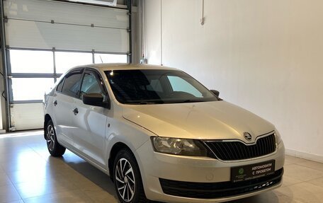 Skoda Rapid I, 2015 год, 920 000 рублей, 3 фотография