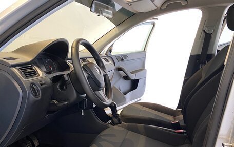 Skoda Rapid I, 2015 год, 920 000 рублей, 7 фотография