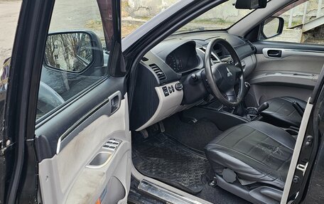 Mitsubishi Pajero Sport II рестайлинг, 2013 год, 1 350 000 рублей, 7 фотография