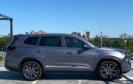 Chery Tiggo 8 Pro, 2022 год, 1 890 000 рублей, 6 фотография