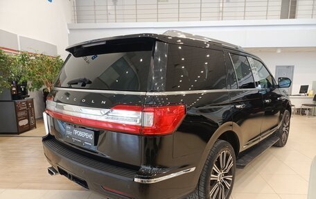Lincoln Navigator, 2019 год, 5 735 000 рублей, 5 фотография