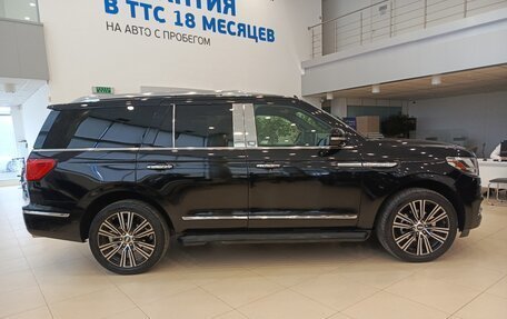 Lincoln Navigator, 2019 год, 5 735 000 рублей, 4 фотография