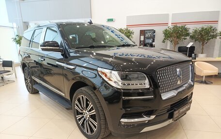 Lincoln Navigator, 2019 год, 5 735 000 рублей, 3 фотография
