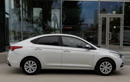Hyundai Solaris II рестайлинг, 2020 год, 1 500 000 рублей, 4 фотография