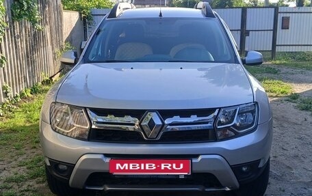 Renault Duster I рестайлинг, 2017 год, 1 170 000 рублей, 2 фотография