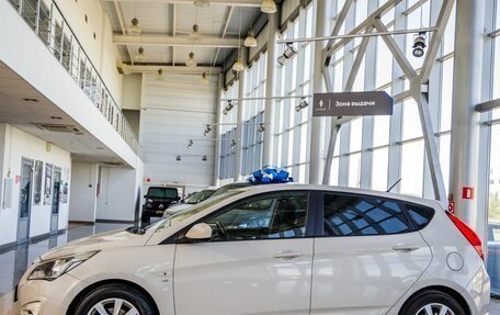Hyundai Solaris II рестайлинг, 2015 год, 998 000 рублей, 4 фотография