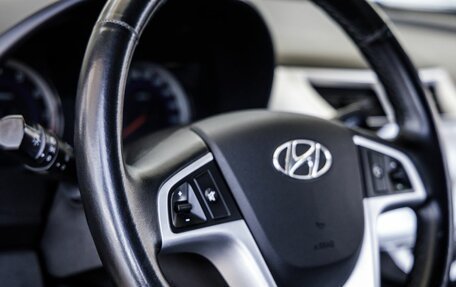 Hyundai Solaris II рестайлинг, 2015 год, 998 000 рублей, 14 фотография
