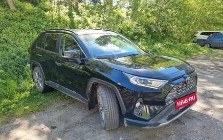 Toyota RAV4, 2020 год, 3 600 000 рублей, 2 фотография
