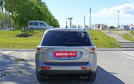 Mitsubishi Outlander III рестайлинг 3, 2012 год, 1 200 000 рублей, 6 фотография