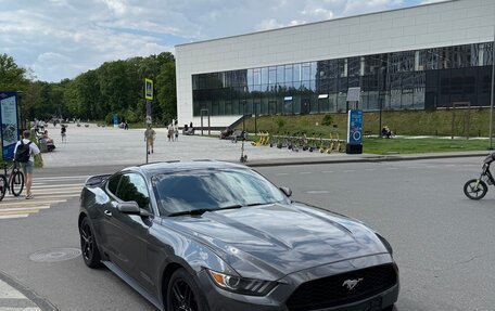 Ford Mustang VI рестайлинг, 2016 год, 2 500 000 рублей, 3 фотография