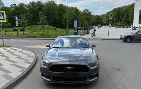 Ford Mustang VI рестайлинг, 2016 год, 2 500 000 рублей, 5 фотография