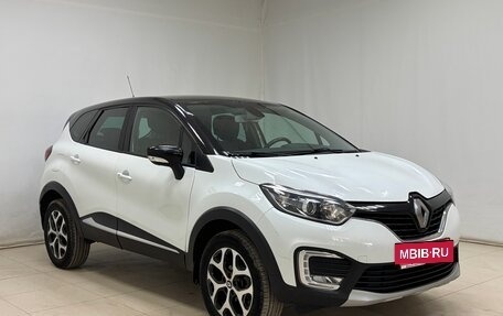 Renault Kaptur I рестайлинг, 2016 год, 1 219 000 рублей, 2 фотография