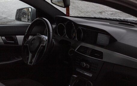 Mercedes-Benz C-Класс, 2012 год, 2 000 000 рублей, 13 фотография