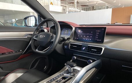 Geely Coolray I, 2023 год, 1 999 000 рублей, 9 фотография
