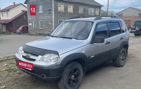 Chevrolet Niva I рестайлинг, 2011 год, 450 000 рублей, 2 фотография