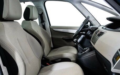 Citroen C4 Picasso II рестайлинг, 2011 год, 719 000 рублей, 19 фотография