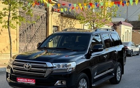 Toyota Land Cruiser 200, 2016 год, 5 500 000 рублей, 1 фотография