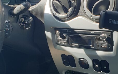 Renault Logan I, 2014 год, 700 000 рублей, 8 фотография
