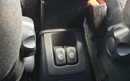 Renault Logan I, 2014 год, 700 000 рублей, 27 фотография