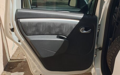 Renault Logan I, 2014 год, 700 000 рублей, 30 фотография