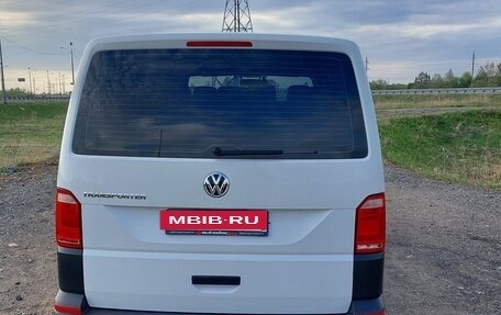 Volkswagen Transporter T6 рестайлинг, 2019 год, 3 350 000 рублей, 6 фотография
