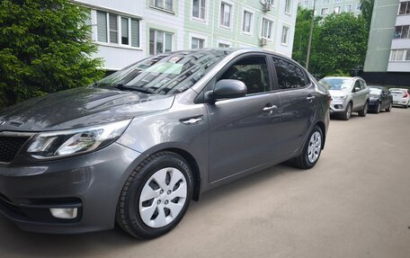 KIA Rio III рестайлинг, 2016 год, 1 060 000 рублей, 2 фотография